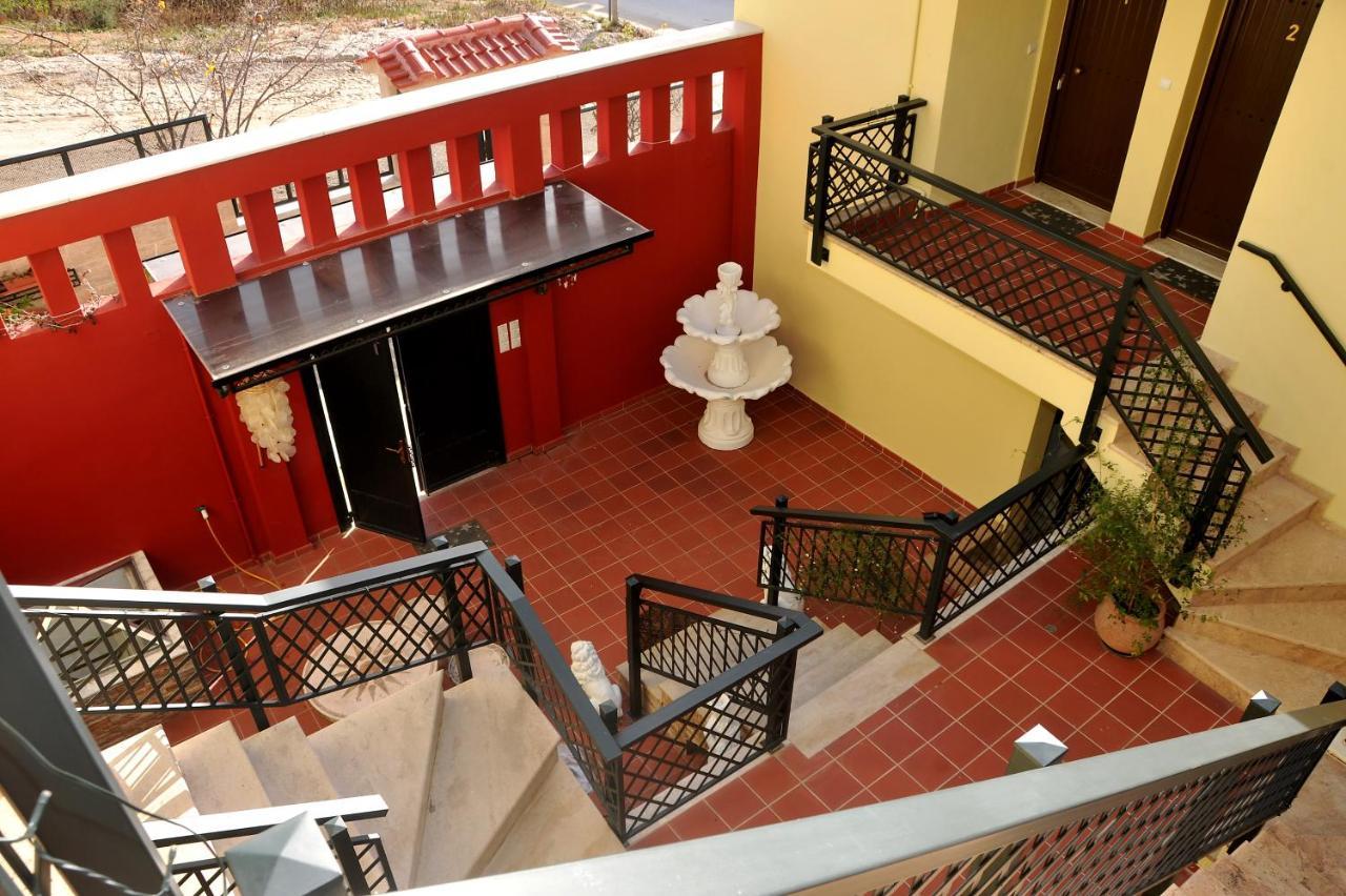 Dominique Meteora House Apartment กาลัมปากา ภายนอก รูปภาพ