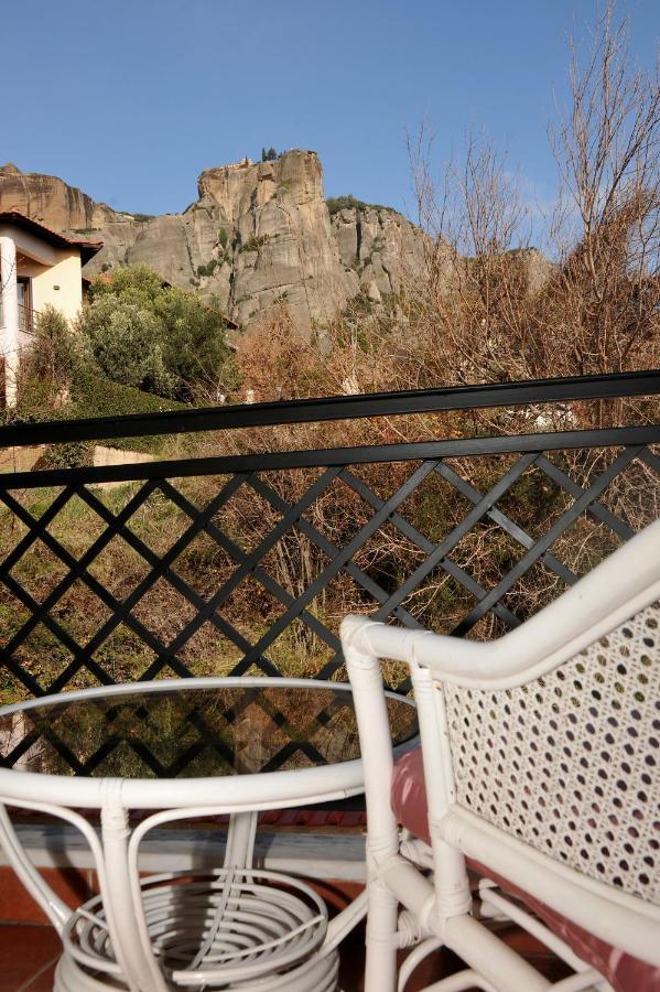 Dominique Meteora House Apartment กาลัมปากา ภายนอก รูปภาพ
